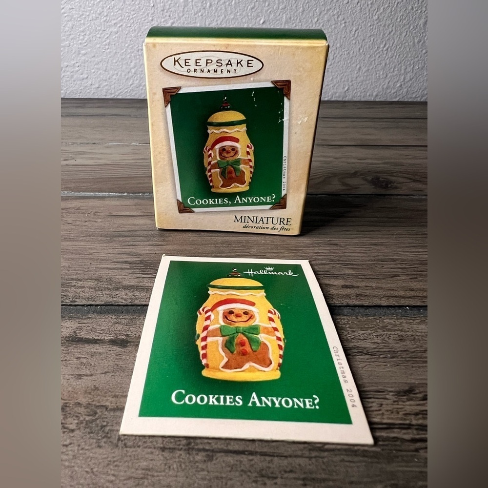 Hallmark NEW 2004 "Cookies Anyone" Cookie Jar Miniature Christmas Ornament